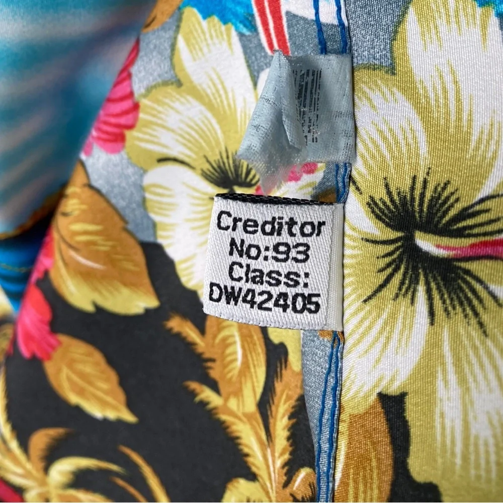 Lowes Blue Parrot Patterned Hawaiian Aloha Button Shirt - Picture 12 of 15